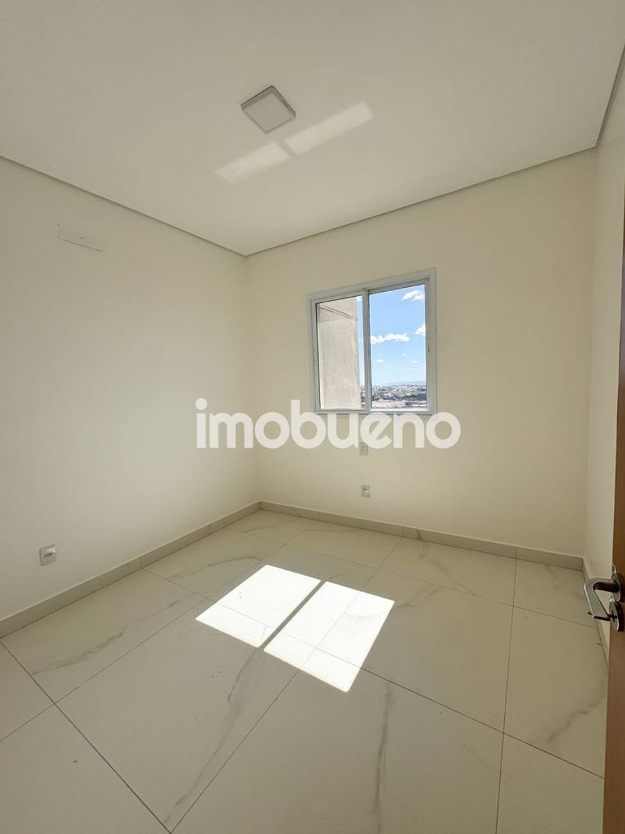 Foto 13 de Vende-se apartamento com 2 quartos sendo 1 suíte no Parque Laguna R$ 650.000,00