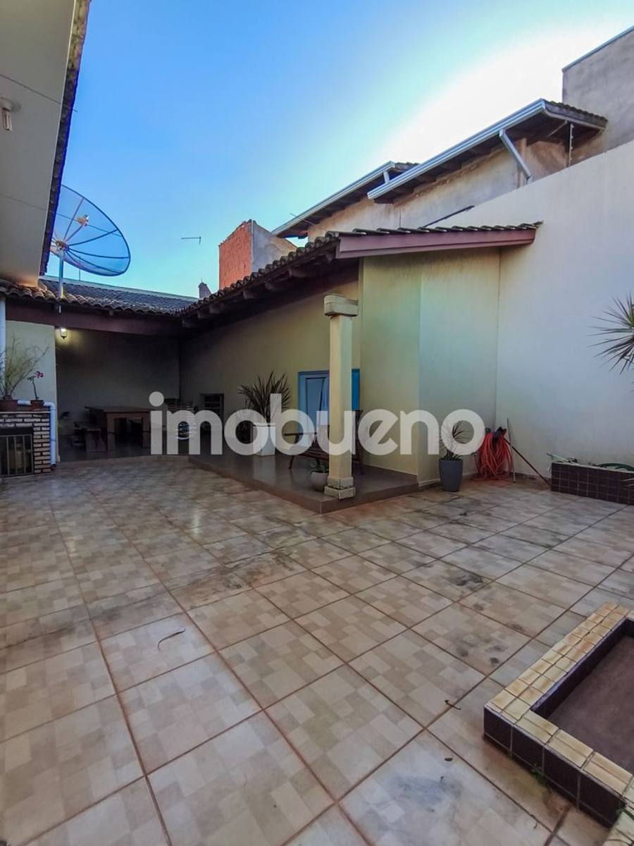 Foto 19 de Casa de 210 m² com 3 quartos, escritório e área gourmet no Setor Primavera