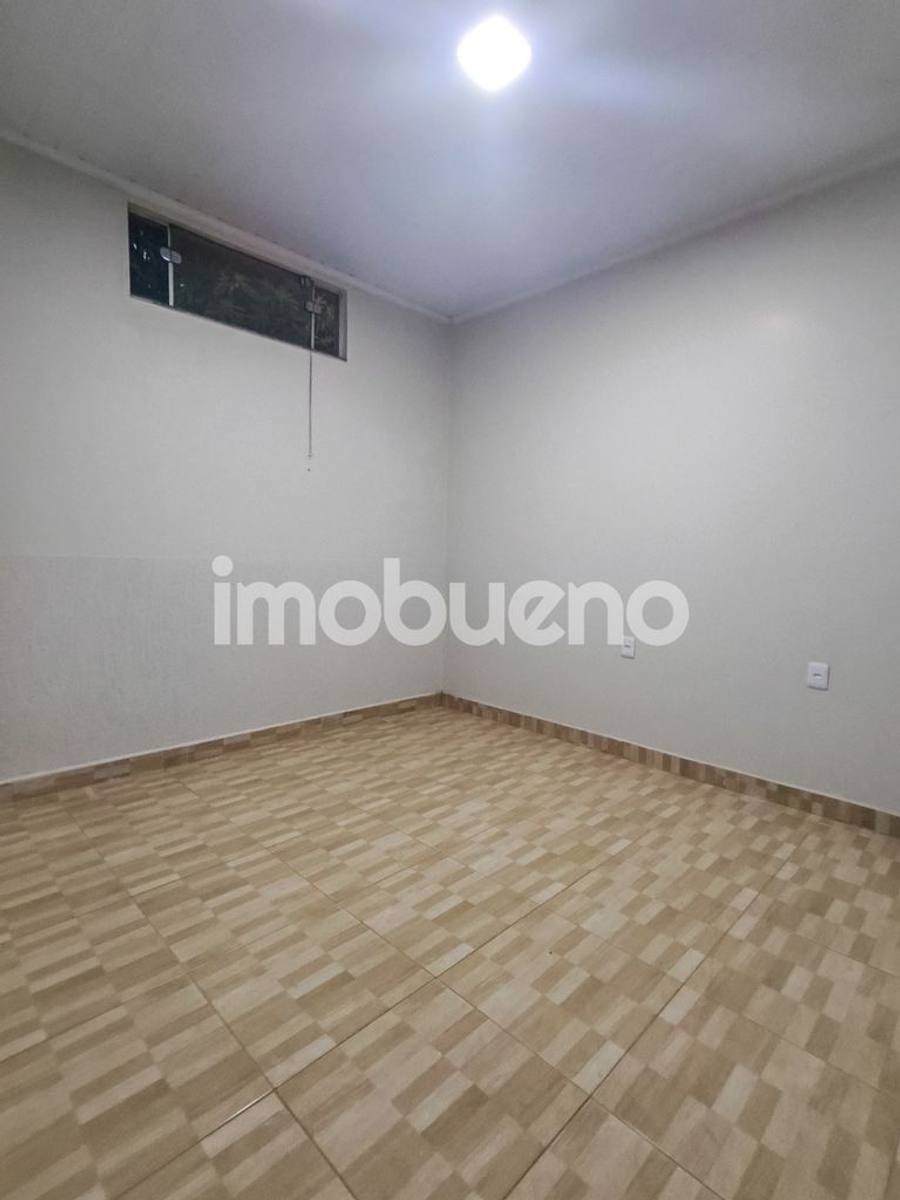 Foto 8 de Casa para Locação no Setor Sul – 3 Quartos e Quintal Amplo