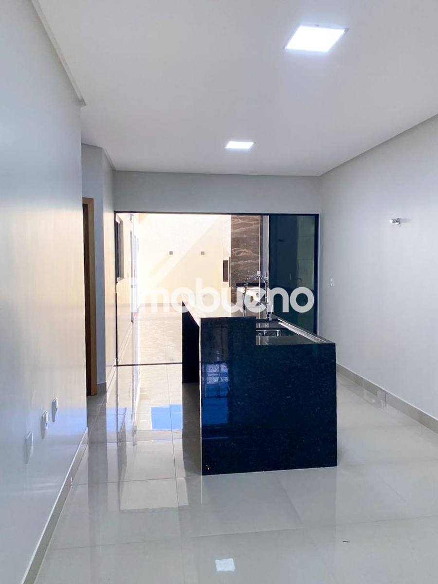 Foto 20 de Casa a venda na Formosinha com 3 quartos sendo 1, 210m²