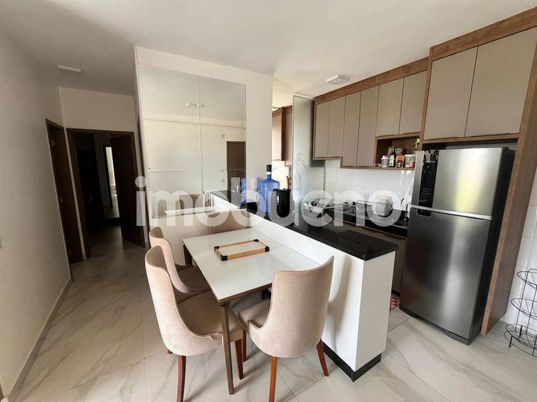 Apartamento 02 quartos 100% mobiliado com localização privilegiada em Parque Laguna