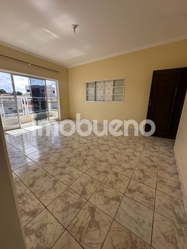Apartamento 03 quartos, 03 banheiros em ótima localização em Setor Sul