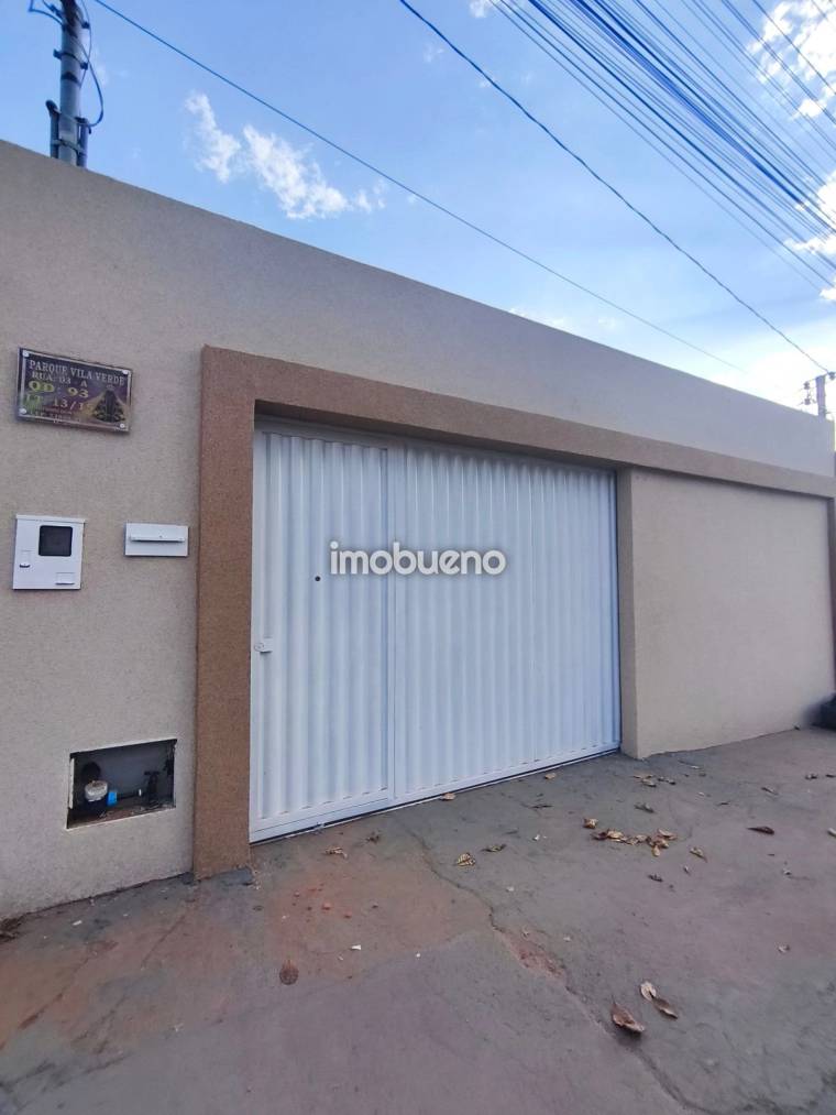 Casa com 3 Quartos (1 Suíte) Parque Vila Verde em Parque da Colina II