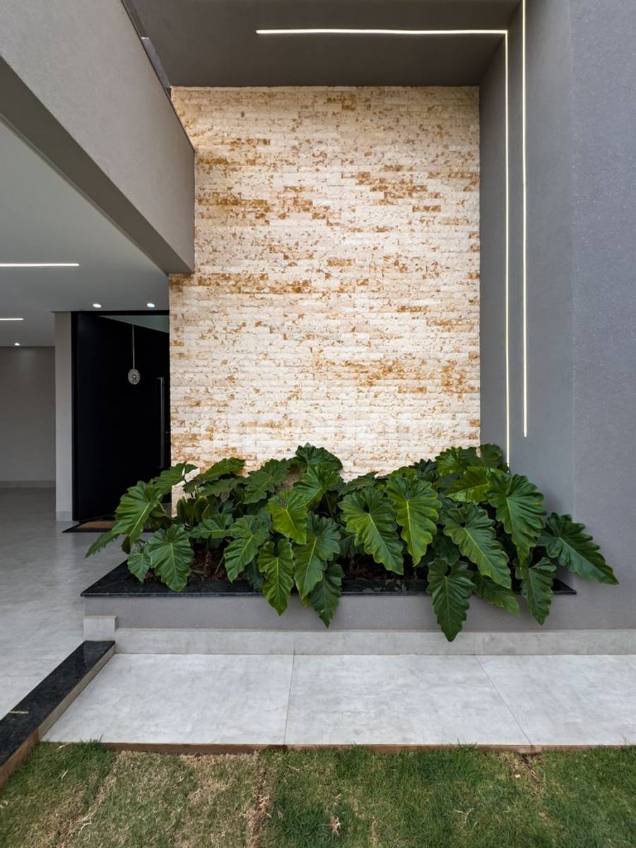 Foto 5 de Casa à venda com 3 quartos sendo 2 suítes no Jardim Triângulo. 251m².