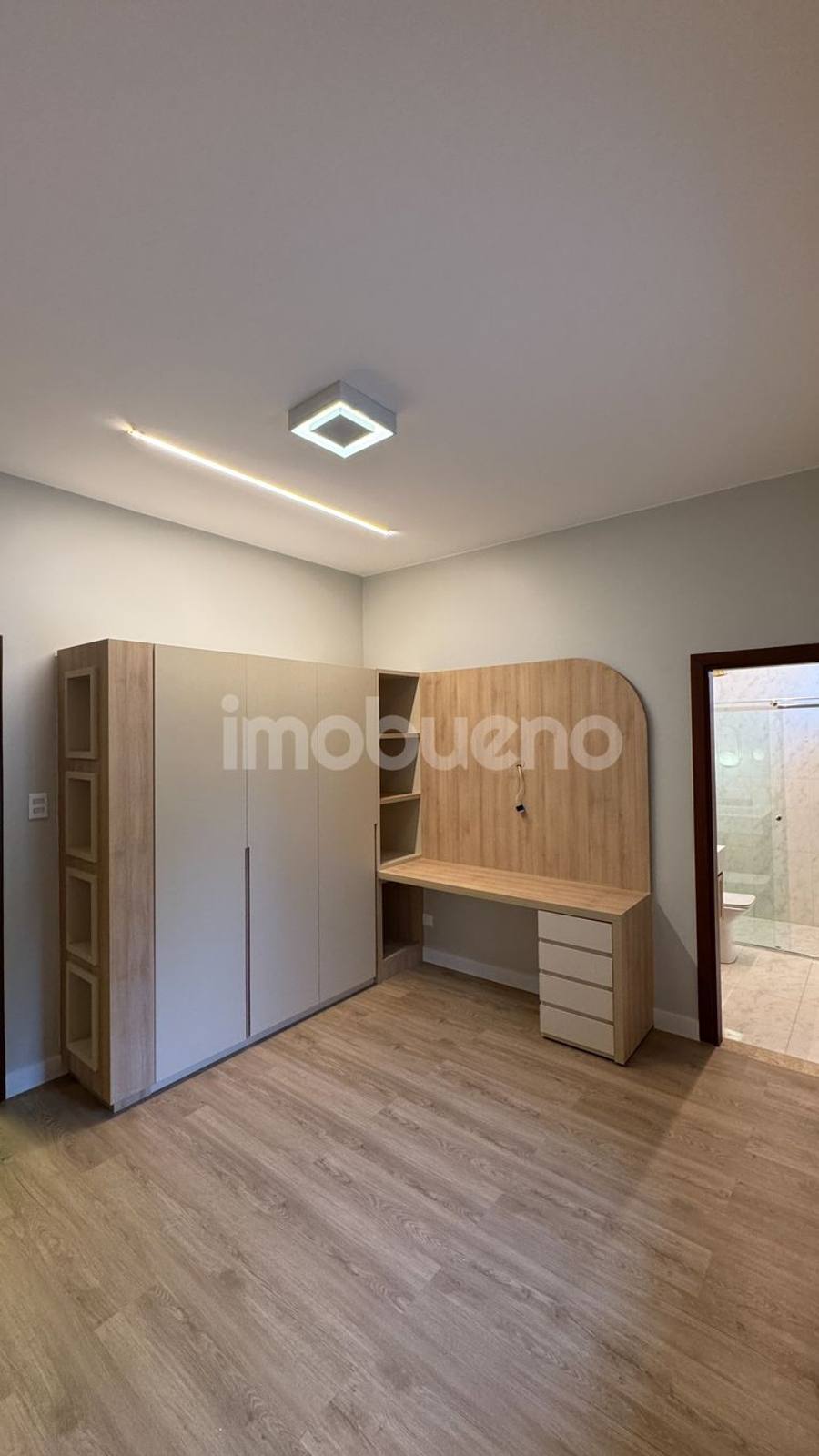 Foto 64 de Casa à Venda com piscina, 3 quartos sendo 3 suítes no Centro.