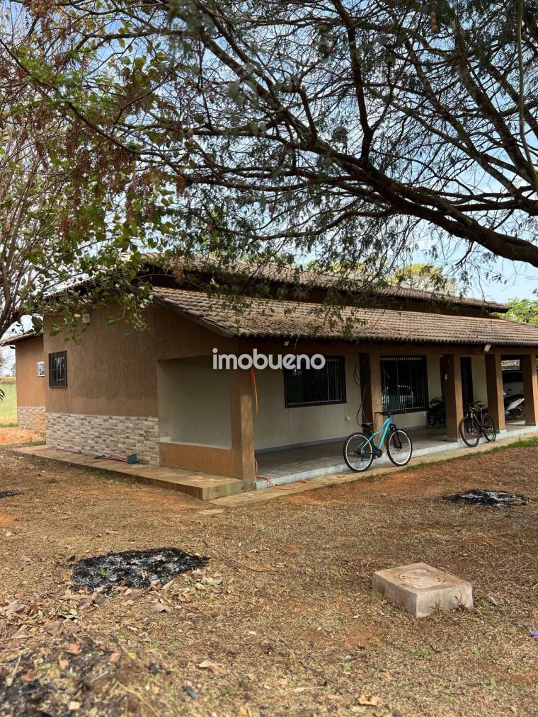 Terreno de 2.800 m² no Setor Sul com Poço Artesiano e Área Construída em Setor Sul