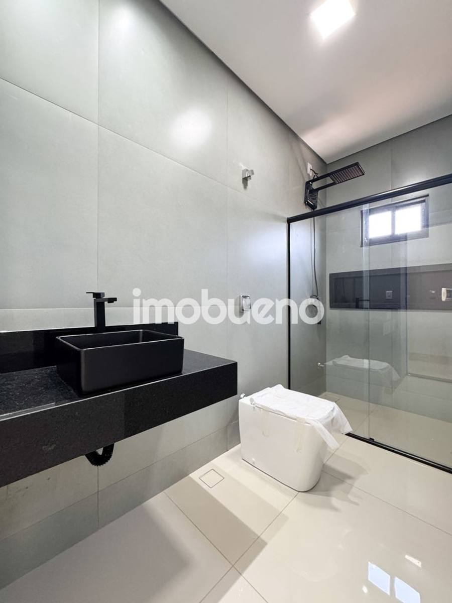 Foto 19 de Casa com 3 quartos sendo 2 suíte próximo ao Centro da cidade com piscina, 215m²