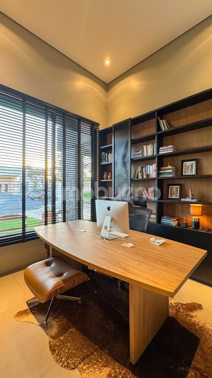 Foto 34 de Casa à Venda de alto padrão em condomínio, 3 quartos sendo 2 suítes. 193,65m².
