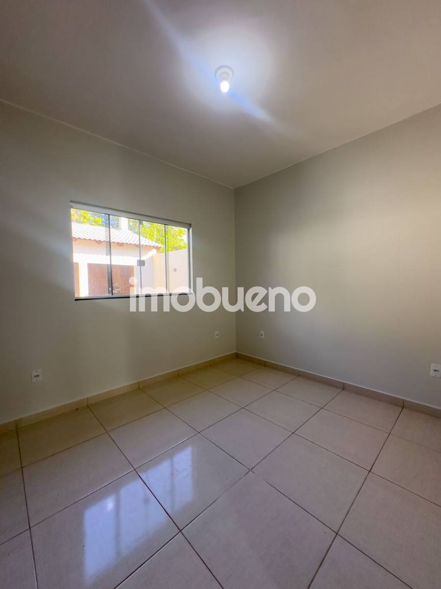 Foto 9 de Casa no Setor Sul com 3 quartos (2 suítes), gourmet e energia solar.