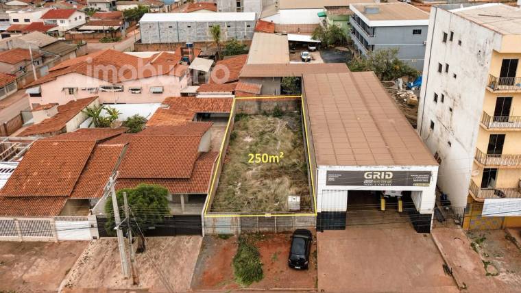 Terreno de 250 m² murado com portão no Jardim Califórnia em Jardim Califórnia
