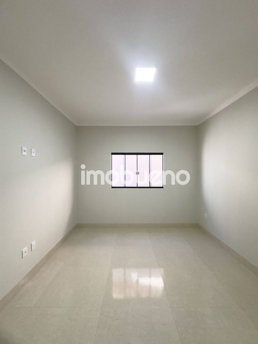 Foto 17 de Casa com 3 quartos sendo 1 suíte no Setor Parque da Colina, 130m²