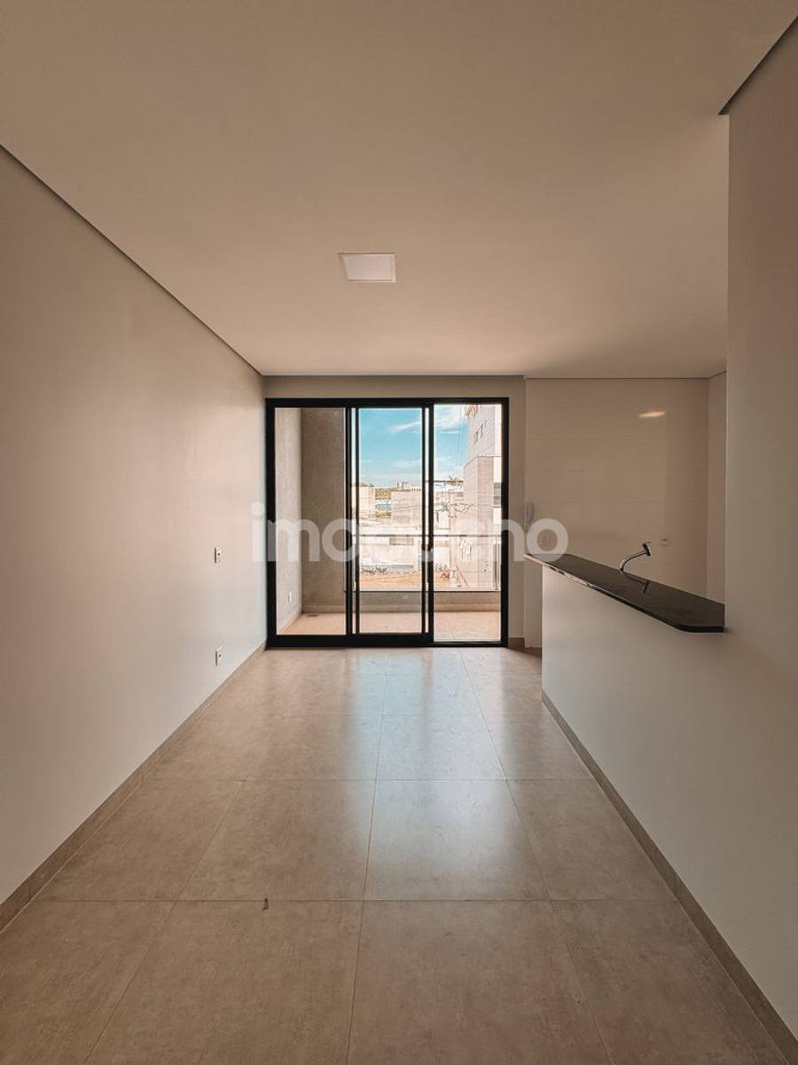 Foto 9 de Apartamento para alugar alto padrão no Centro com 2 quartos sendo, 1 suíte, 80m²
