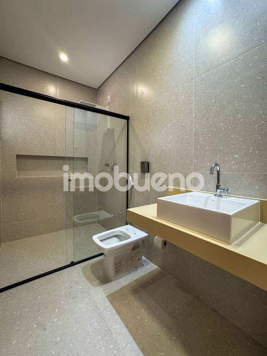 Foto 15 de Casa de 181 m² com 3 suítes no Condomínio Asas Douradas