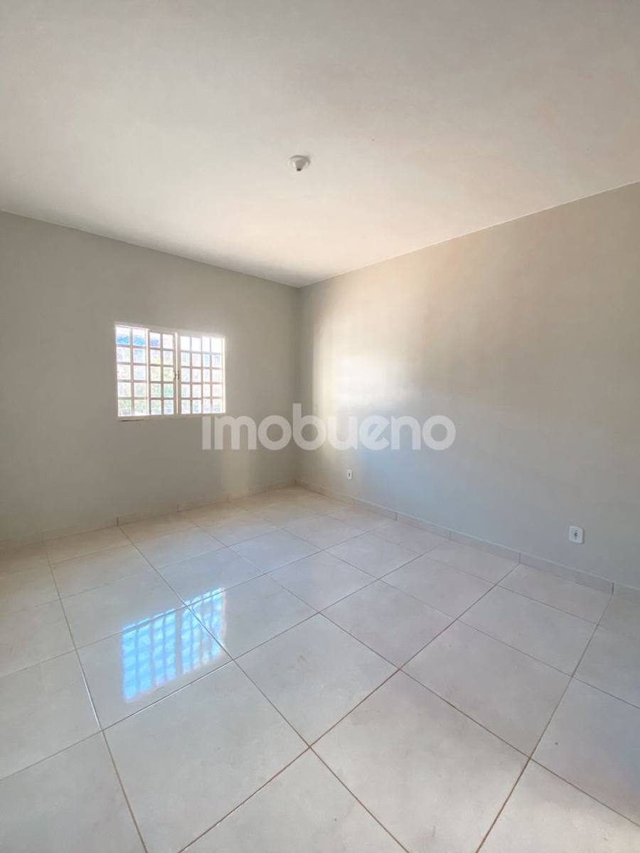 Foto 13 de Casa a venda de 3 quartos, sendo 1 suíte, Setor Parque Laguna, 112m² lote 600m².