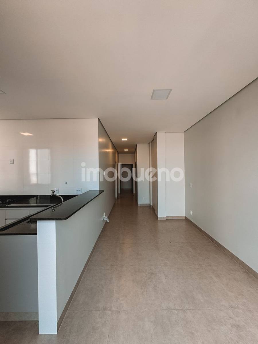 Foto 8 de Apartamento para alugar alto padrão no Centro com 2 quartos sendo, 1 suíte, 80m²