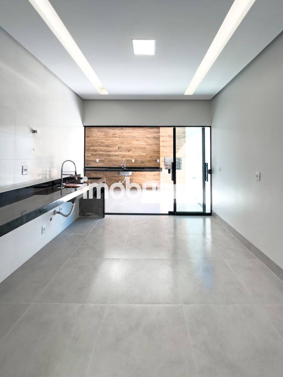 Foto 9 de Casa à venda com 3 quartos sendo 1 suíte no Jardim das Américas. 143,90 m².