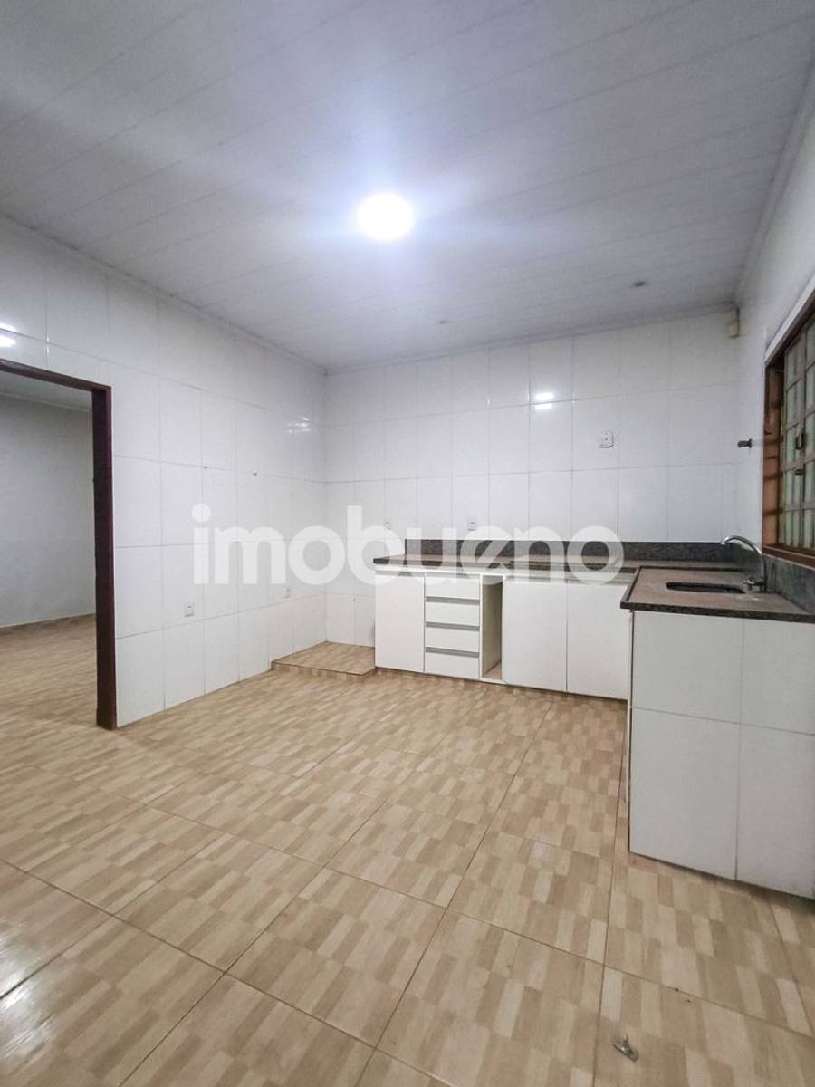 Foto 16 de Casa para Locação no Setor Sul – 3 Quartos e Quintal Amplo