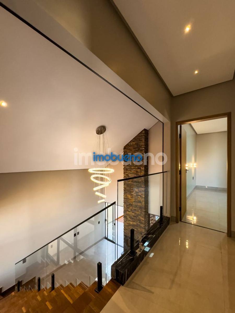 Foto 31 de Sobrado com 3 suítes no Setor Sul. R$850.000,00