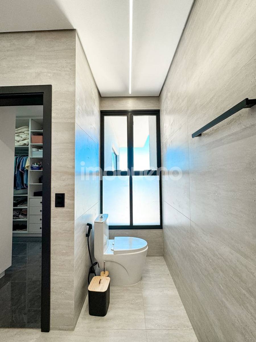 Foto 52 de Sobrado de luxo à venda | R$ 1.780.000,00