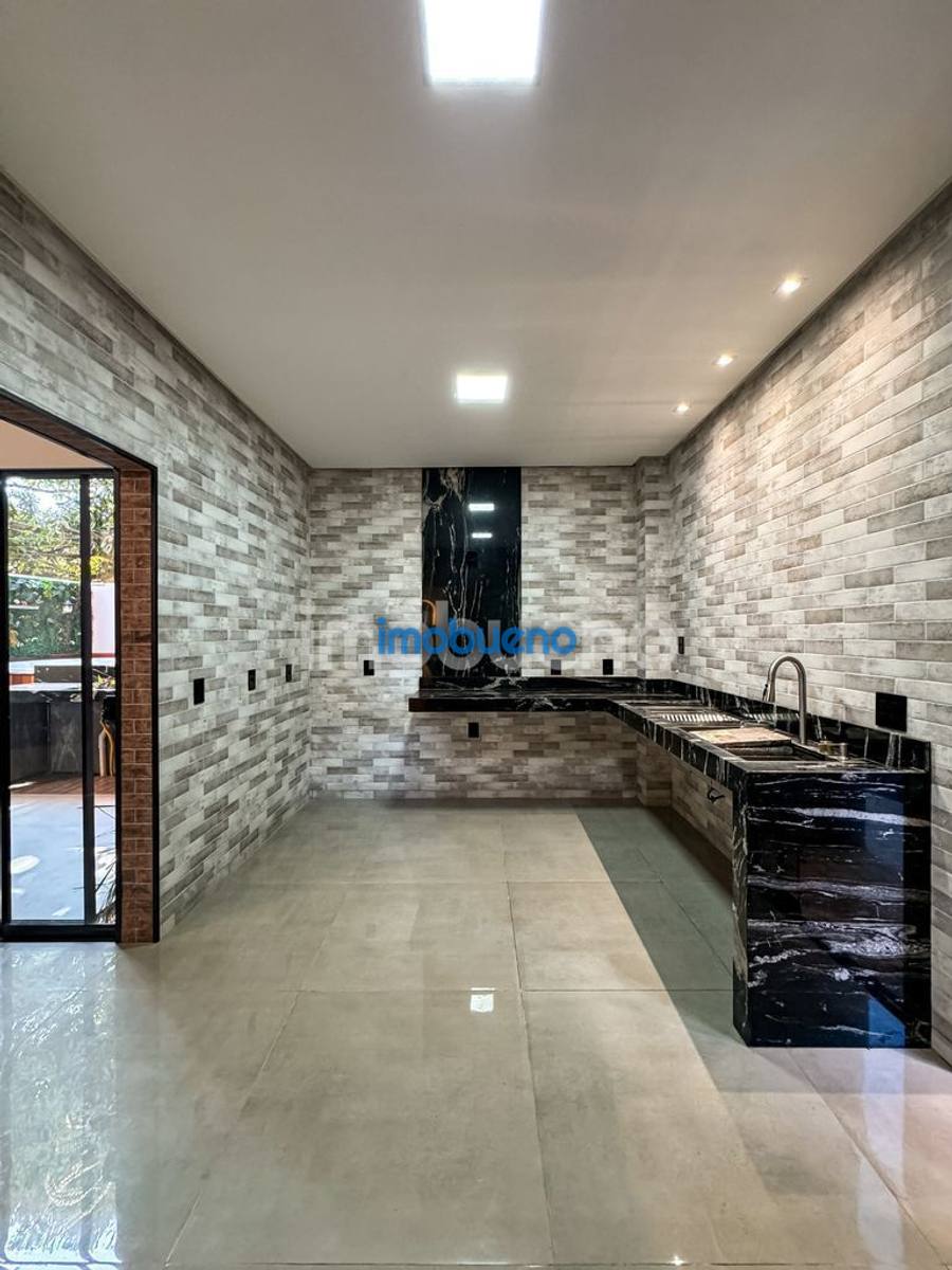 Foto 15 de Sobrado com 3 suítes no Setor Sul. R$850.000,00
