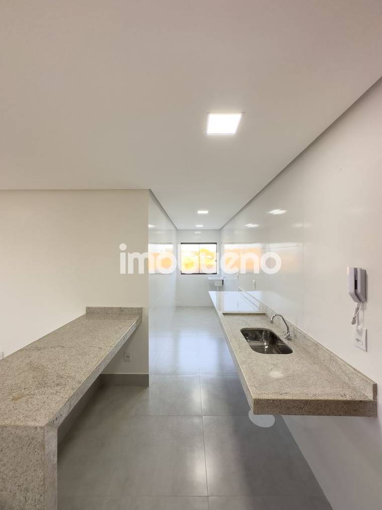 Apartamento à Venda com 2 quartos no Parque da Colina, 61,39m². em Parque da Colina