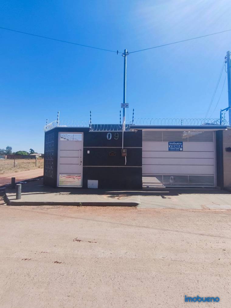 Casa com 3 quartos, suíte e móveis planejados no Setor Sul em Setor sul