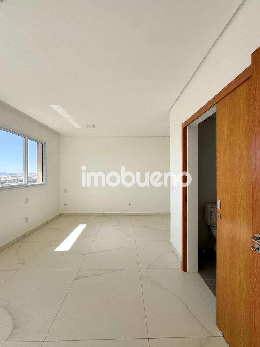 Foto 14 de Vende-se apartamento com 2 quartos sendo 1 suíte no Parque Laguna R$ 650.000,00
