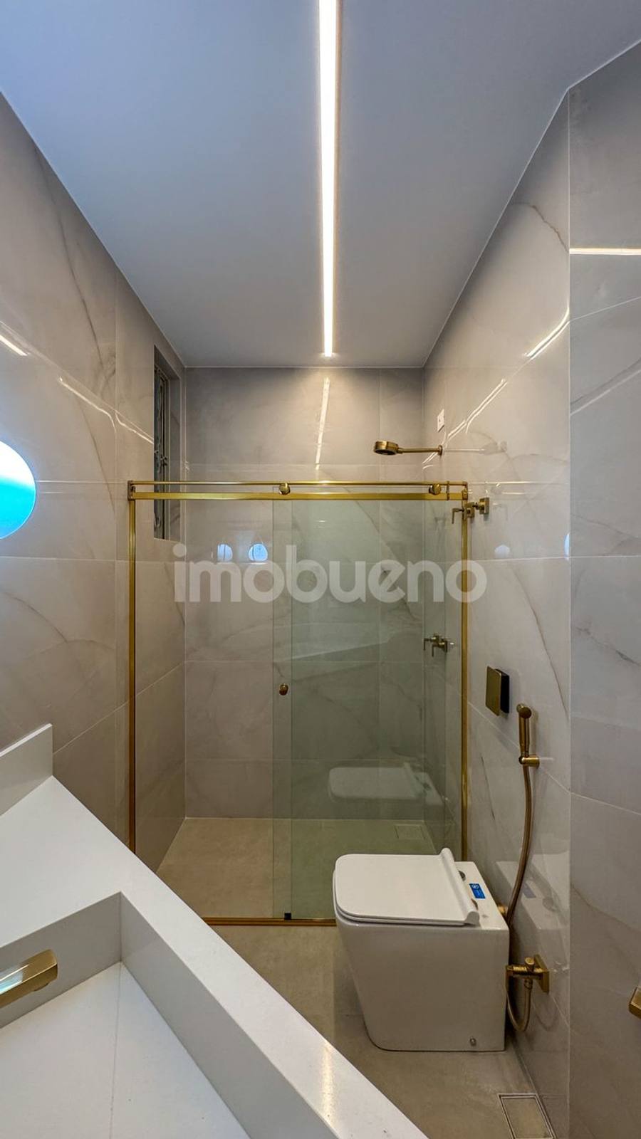 Foto 68 de Casa à Venda com piscina, 3 quartos sendo 3 suítes no Centro.
