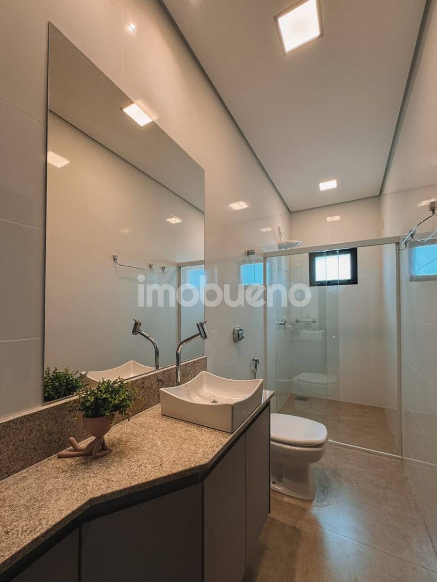 Foto 6 de Apartamento para alugar alto padrão no Centro com 2 quartos sendo, 1 suíte, 80m²