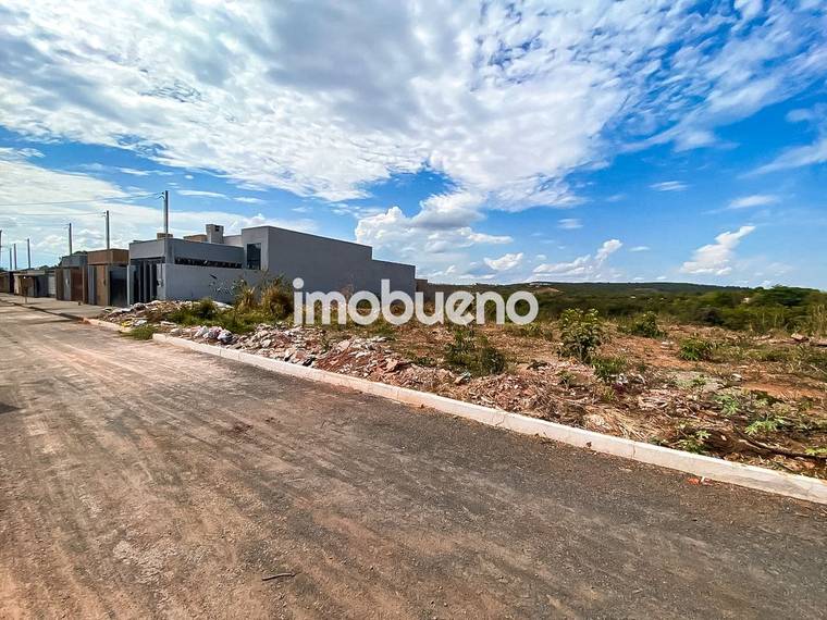 Terreno plano de 300 m² no Setor Bela Vista próximo ao Vale do Amanhecer em Setor Bela Vista