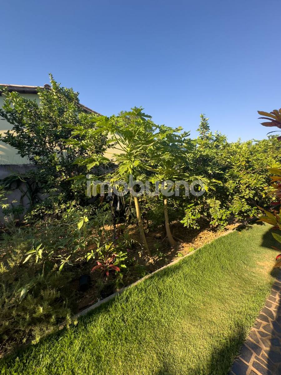 Foto 9 de Casa à Venda com 3 quartos sendo 1 suíte com closet. 226m².