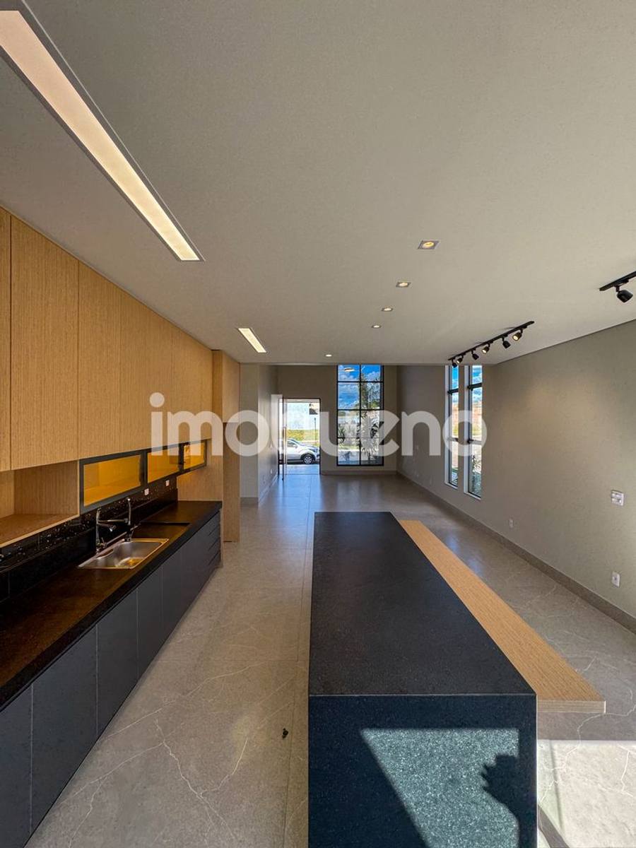 Foto 7 de Casa de 181 m² com 3 suítes no Condomínio Asas Douradas