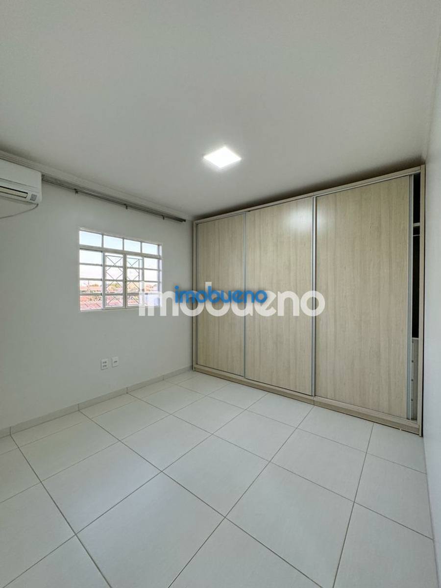 Foto 25 de Casa à venda com 3 quartos, 1 suíte com closet no Centro. R$770.000,00