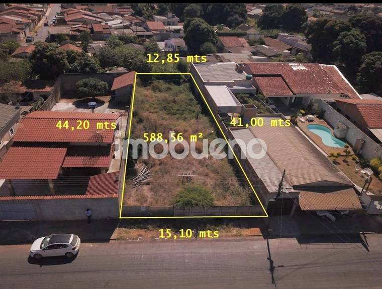 Terreno de 588 m² no Setor Abreu na Avenida Circular em Setor Abreu