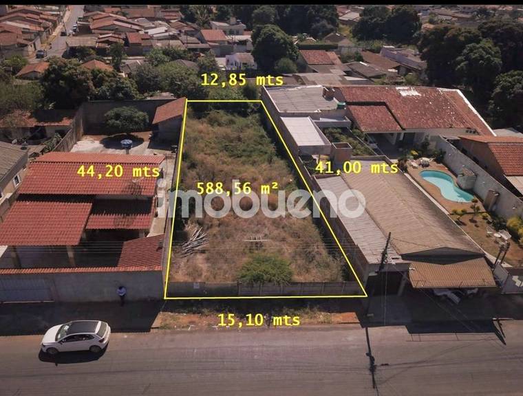 Terreno de 588 m² no Setor Abreu na Avenida Circular em Setor Abreu