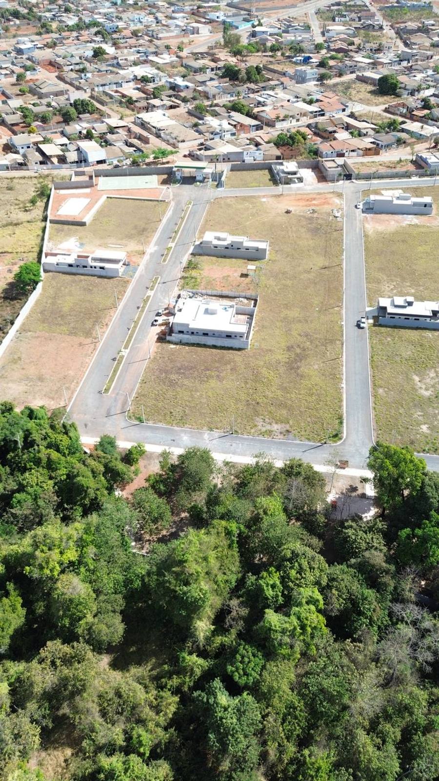 Foto 5 de Terreno de 300 m² no Condomínio Golden Place no Parque Vila Verde