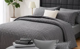 7-Piece Queen Comforter Set with Sheets and Pillowcases for $30