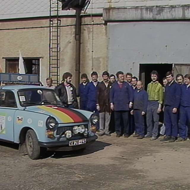 Sosa. Wahlkampf - Trabi (DEFA14961) Sosa. Wahlkampf - Trabi (DEFA14961)