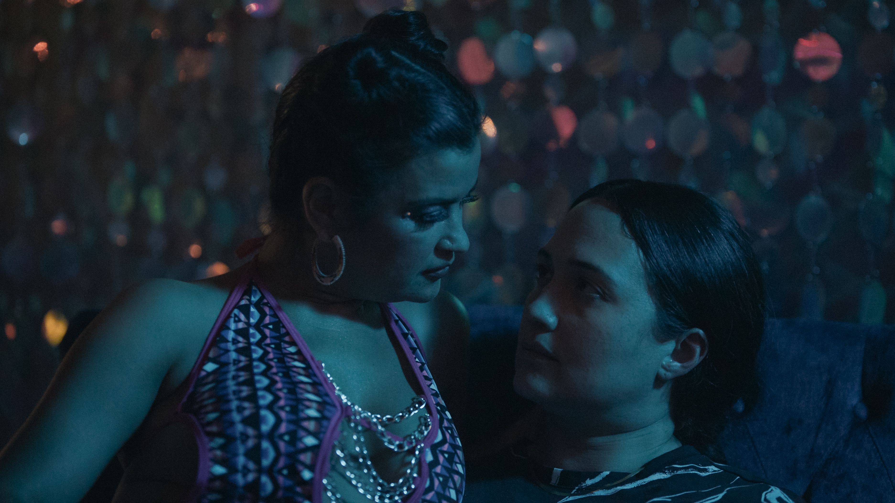 FANCY DANCE Lily Gladstone, Chrystle Lightning