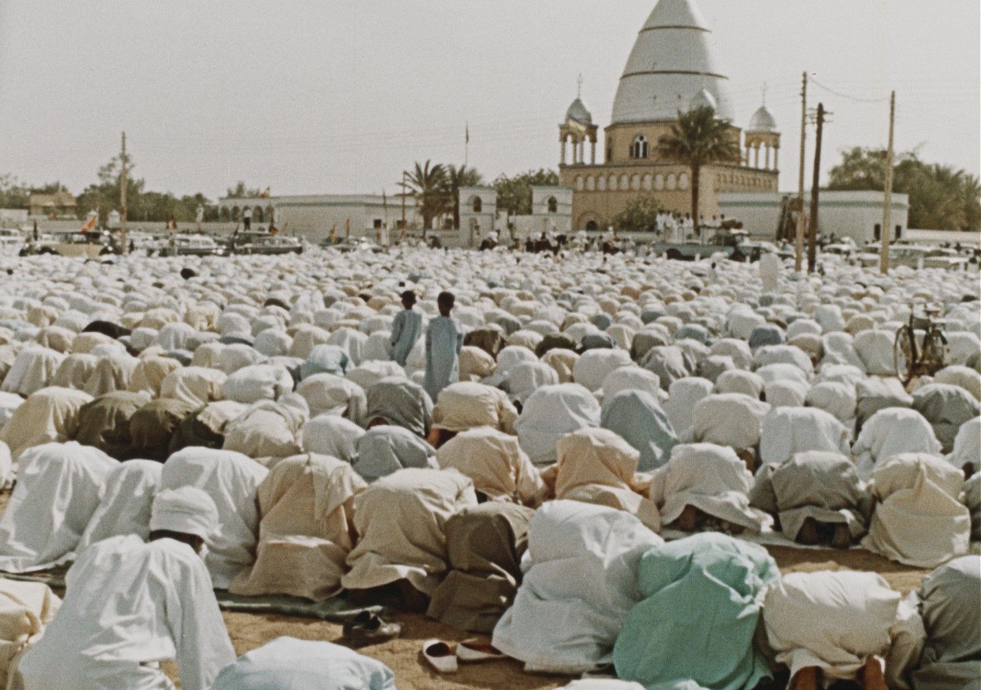 Arab World / Arabische Welt - Notiert im Sudan, Teil 4. (DEFA12205)