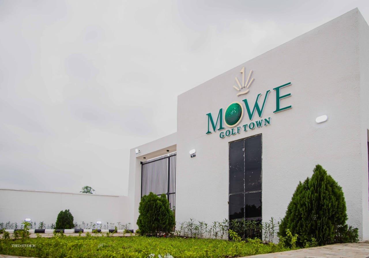 Mowe Golf Town