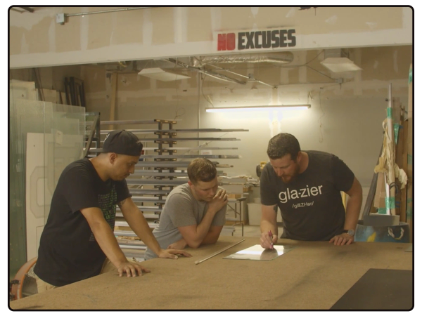 Glaziers having a conversation