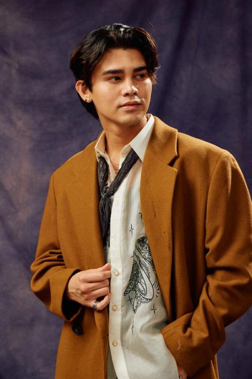 Editorial guest portrait at a Los Angeles private event — The Lounge Booth