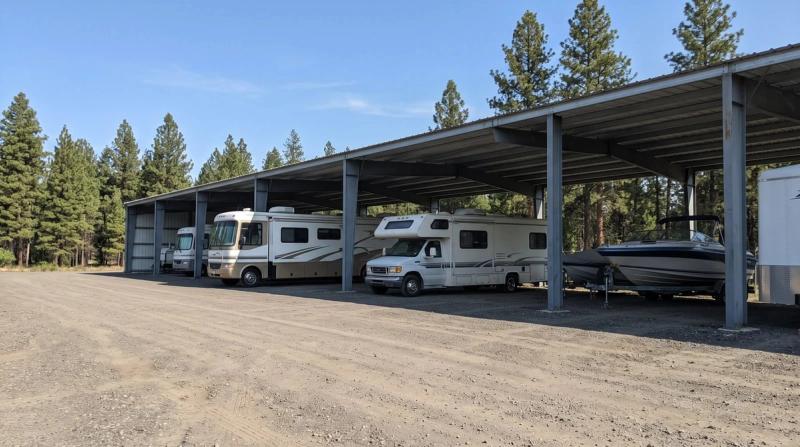 RV and boat parking
