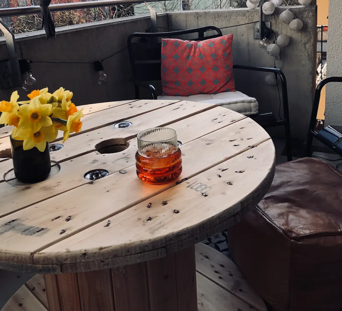 Kabeltrommel als Tisch