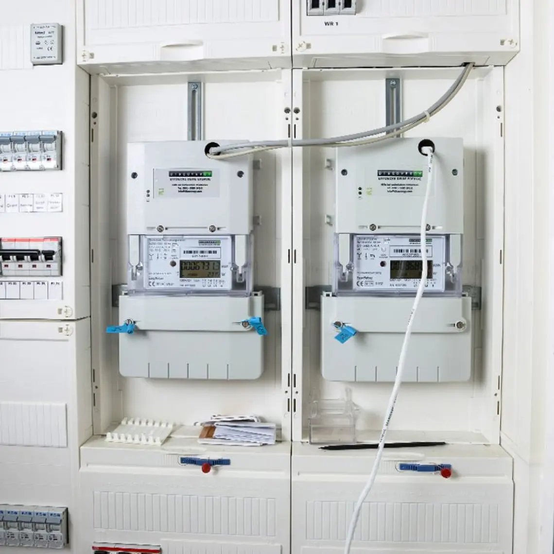 Zwei Smart Meter im Zählerschrank