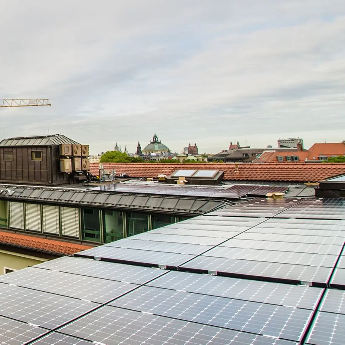 PV-Anlage auf Bürogebäude