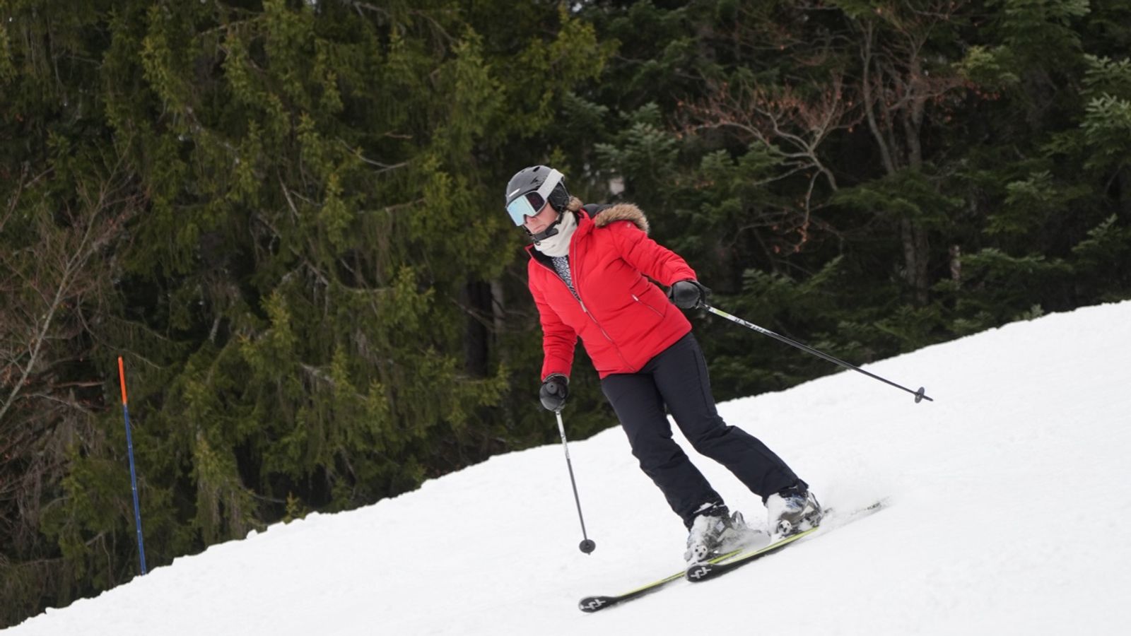 Skiing with kids, how to make it fun, safe and easy