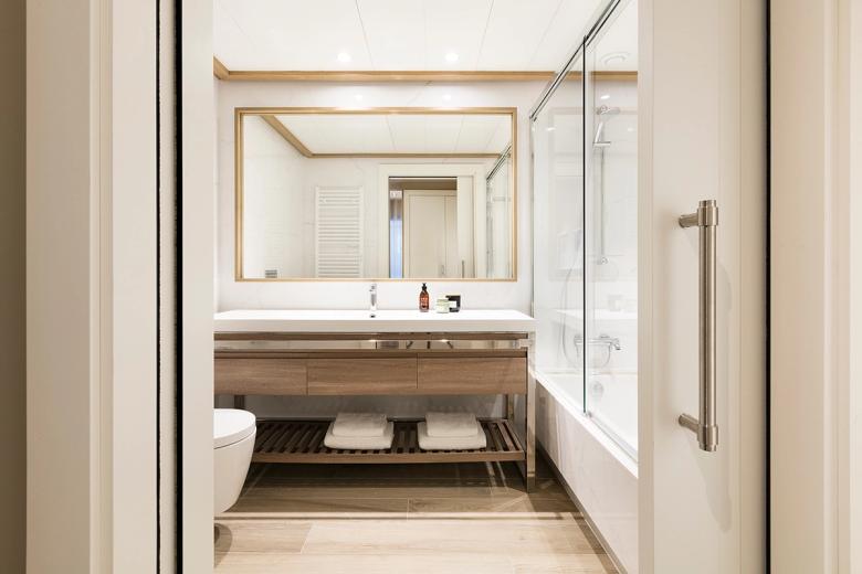 Bany Espronceda 254 - 274