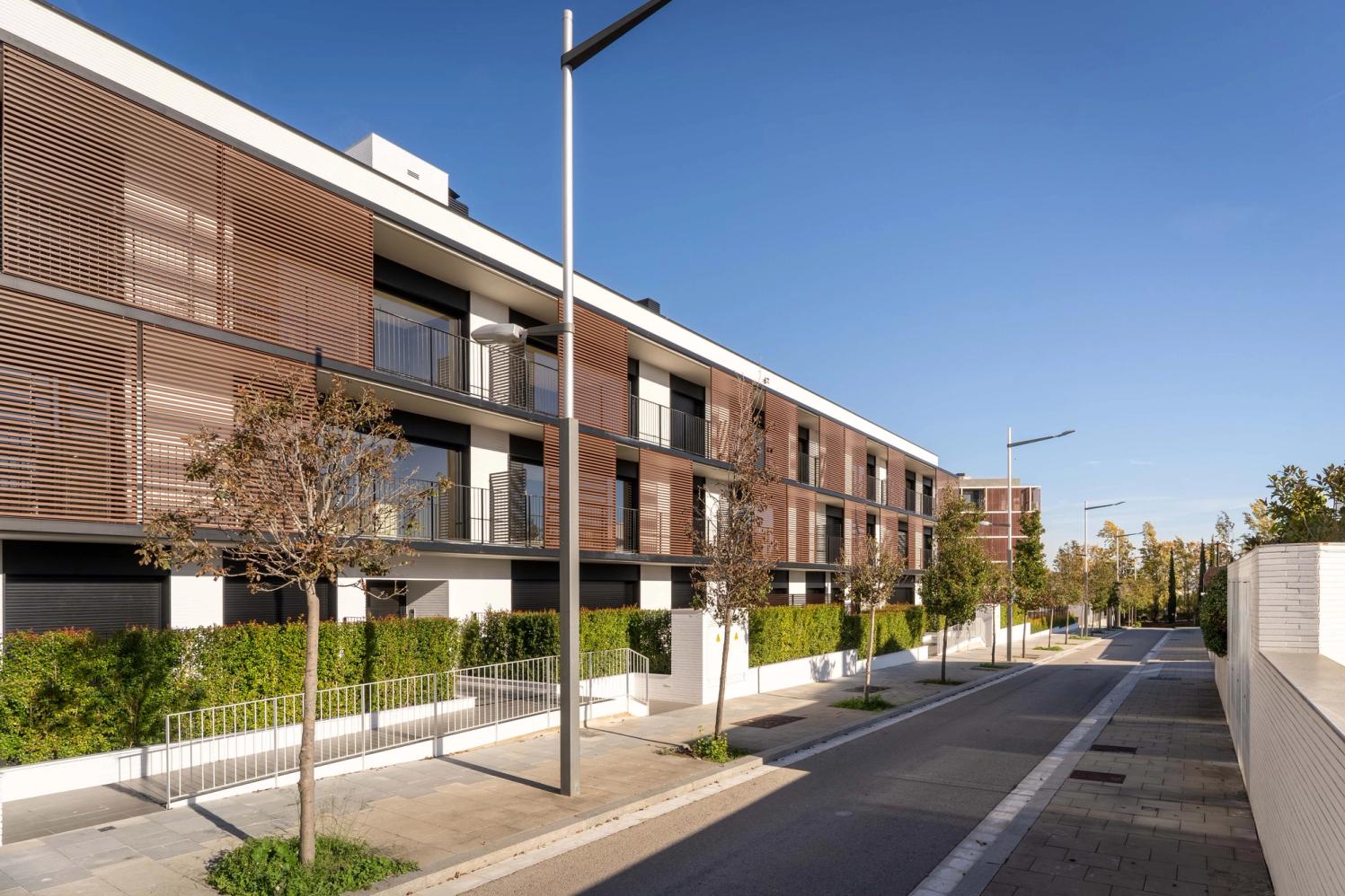 NN Obra nova cases Nou Can Gambus